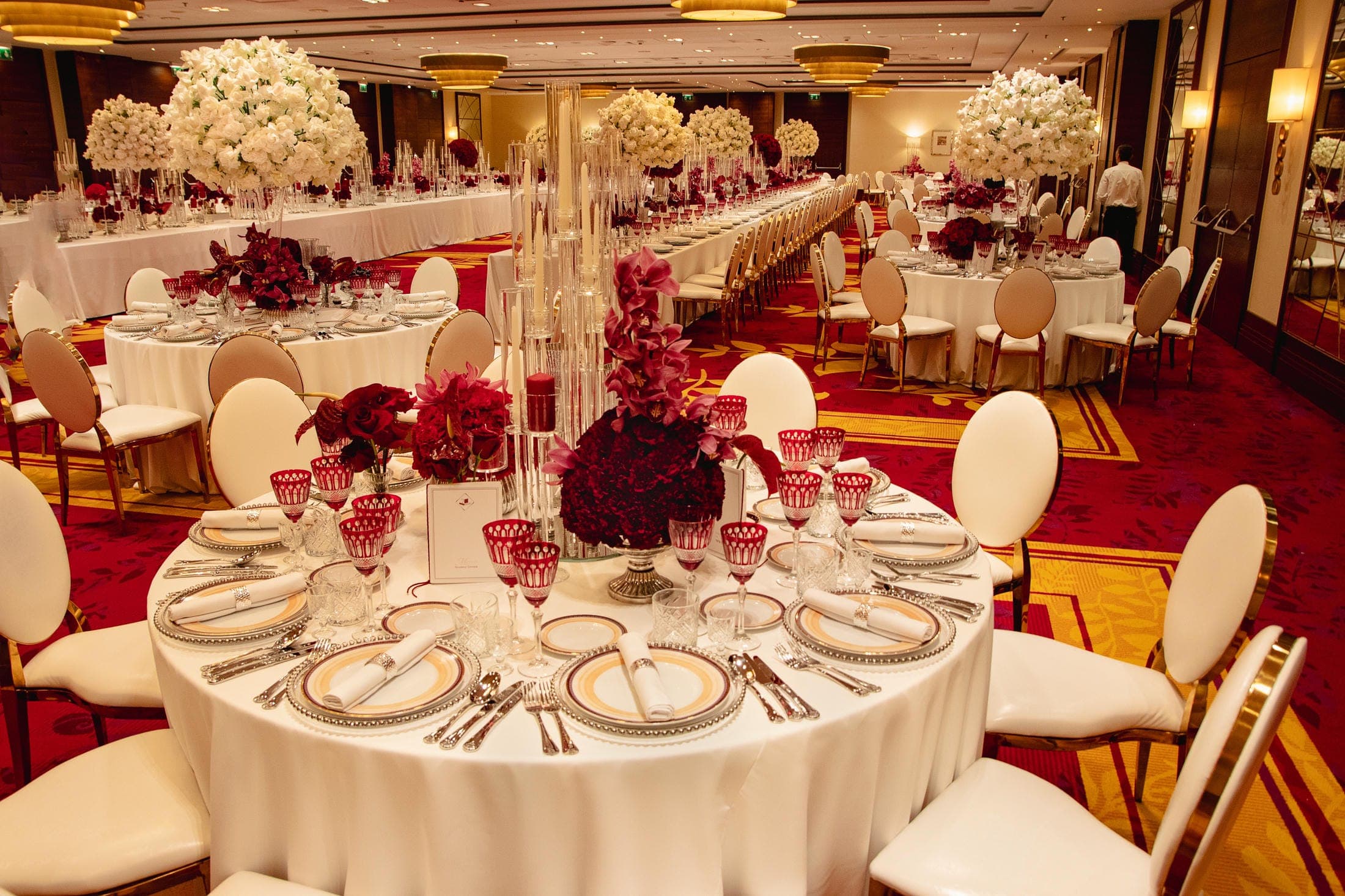 Ballroom · gala table setting