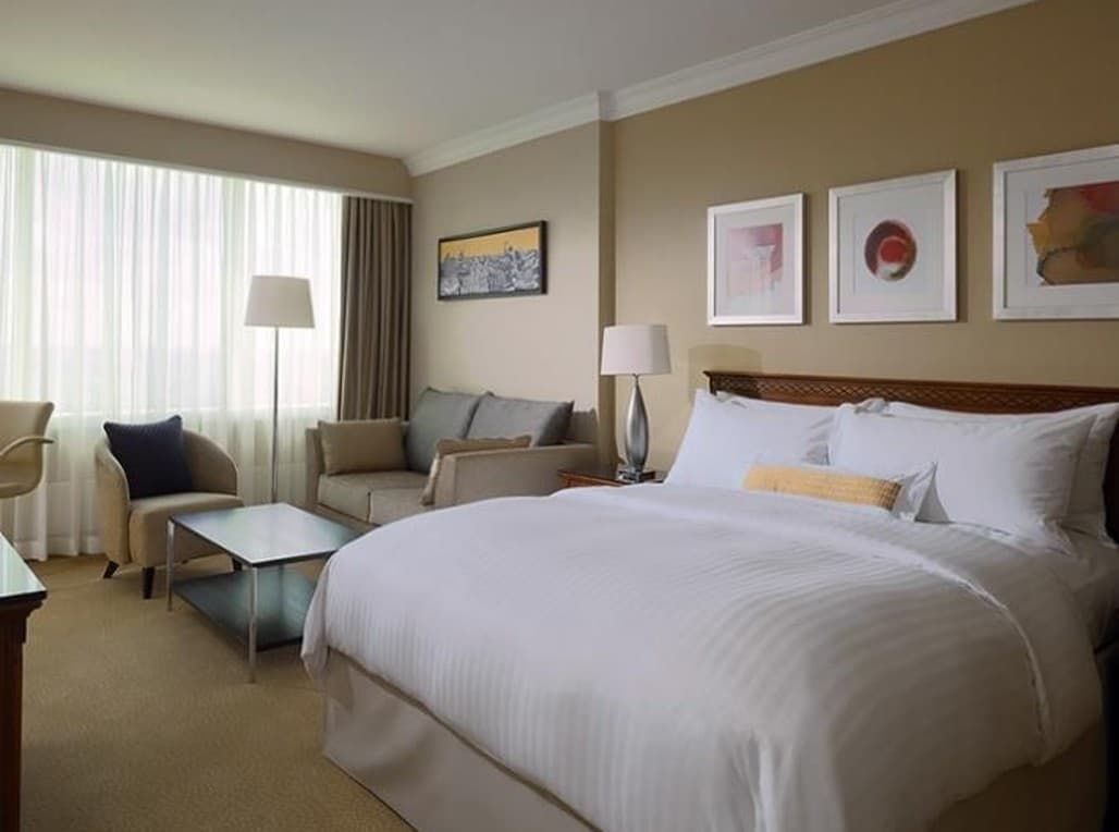 Corner Junior Suite · bedroom